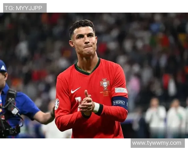 足球明星罗塞克的辉煌职业生涯与成就分析